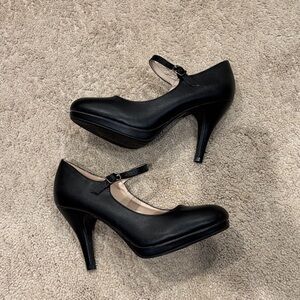 Elegant Black Mary Jane Heels
